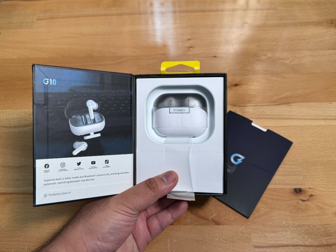 Baseus AeQur G10 Wireless Earphones (Category: Earphones) located in Caloocan City. Submitted by aquinasramonrcb (Listing ID 1434453203, Image 1). Description: - Baseus AeQur G10 Wireless Earphones - Color: White - Features: Simultaneous dual-mode for enhanced audio - Package includes: Earphones, Charging Case, User Manual - Design: Sleek and modern - Perfect for everyday use.
