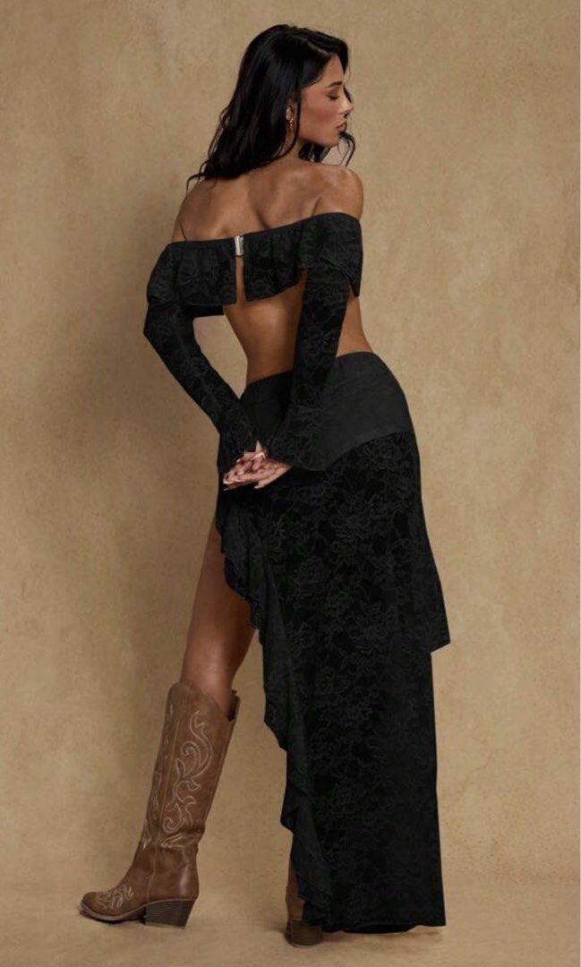 Black lace set (Category: Sets or Coordinates) located in Mandaluyong City. Submitted by bythebean (Listing ID 1434566815, Image 2). Description: Black lace coordinates, bought for 1200.