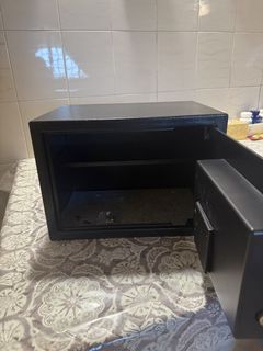 (Category: ) located in . Submitted by ranni0001 (Listing ID 1434440849, Image 1). Description: .