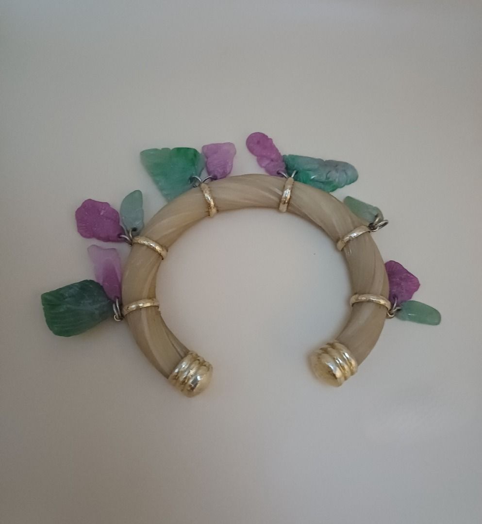Bracelet 586 (Category: Bracelets) located in Cebu City. Submitted by tea_pr (Listing ID 1434404900, Image 3). Description: 1 pc. available Circumference: 20 cm (approx.) RFS: Decluttering Delivery/shipping fee to be shouldered by buyer. Modes of payment: Gcash, PayPal, or online bank transfer.