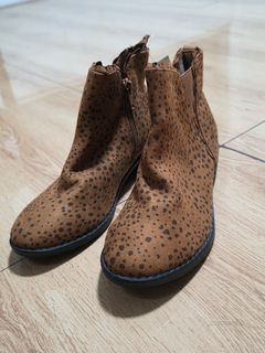 (Category: ) located in . Submitted by luisclosetph (Listing ID 1434546350, Image 1). Description: .