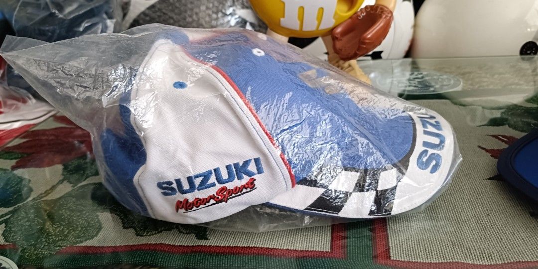 Caps (Category: Activewear) located in Singapore. Submitted by allhavebro (Listing ID 1434419721, Image 3). Description: RARE TO GET THIS SUZUKI ORIGINAL CAP...