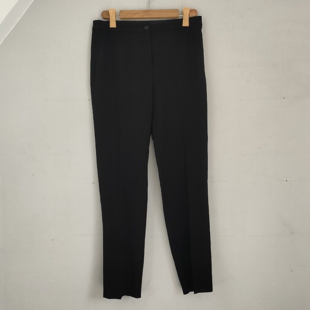 Chanel Uniform Trouser (Category: Other Bottoms) located in Quezon City. Submitted by imaginarythrifter (Listing ID 1434494451, Image 1). Description: Excellent Condition No flaws Ready to wear Measurement Waist 31.4 Length 39 Front rise 11 Inseam 29 Thigh 10.5 Knee 7.3 Leg opening 6 Slight negotiable Can ship Nationwide Shipping not included.
