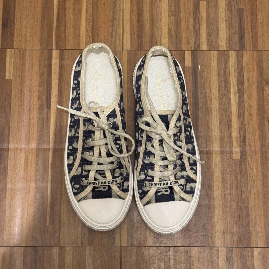 Christian Dior Oblique Canvas Sneakers (Category: Sneakers) located in Santa Rosa. Submitted by tbv01 (Listing ID 1434454098, Image 3). Description: Christian Dior sneakers (not authentic) Size: 41 Condition: 7/10 still in great condition Issue: nasa pic | sa loob lang RFS: too small.