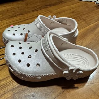 (Category: ) located in . Submitted by roshroch (Listing ID 1434566332, Image 1). Description: .