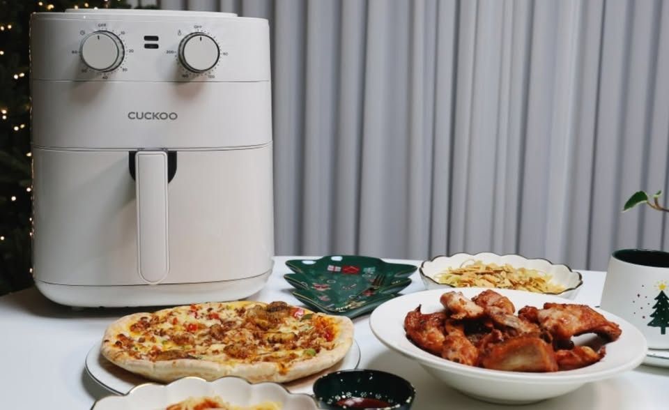 CUCKOO AIRFYER CAF - G0610DW (Category: Fryers) located in Caloocan City. Submitted by charlie232a66 (Listing ID 1434443999, Image 3). Description: You can search for the brand and model for reference. cannot post links here SRP: 8,500 Model No: CAF - G0610DW .