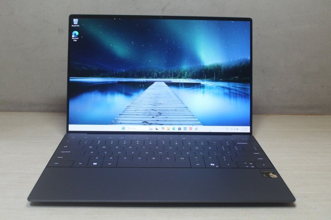 Dell xps 13 9345 OLED 3K Touchscreen (Category: Laptops & Notebooks) located in Pasay City. Submitted by laptophubphil (Listing ID 1434421394, Image 1). Description: 𝗦𝗔𝗩𝗘 𝟰𝟱% 𝗗𝗲𝗹𝗹 𝘅𝗽𝘀 𝟭𝟯 𝟵𝟯𝟰𝟱 𝗢𝗹𝗲𝗱 𝟯𝗞 𝗧𝗼𝘂𝗰𝗵𝘀𝗰𝗿𝗲𝗲𝗻 Dell xps 13 9345 OLED 3K Touchscreen - 2ND HAND our price 63k only special price Mall price 120k -RAM 16GB + SSD 512GB -3k resolution OLED + Backlit keys -COPILOT+ PC -Top of the line Premium ultrabook 
