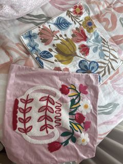 (Category: ) located in . Submitted by nicolechueng (Listing ID 1434396132, Image 1). Description: .