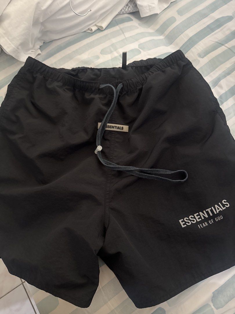 Essentials (Category: Activewear) located in Manila. Submitted by ryan.888 (Listing ID 1434423631, Image 3). Description: Essentials short 32 medium to large Original.