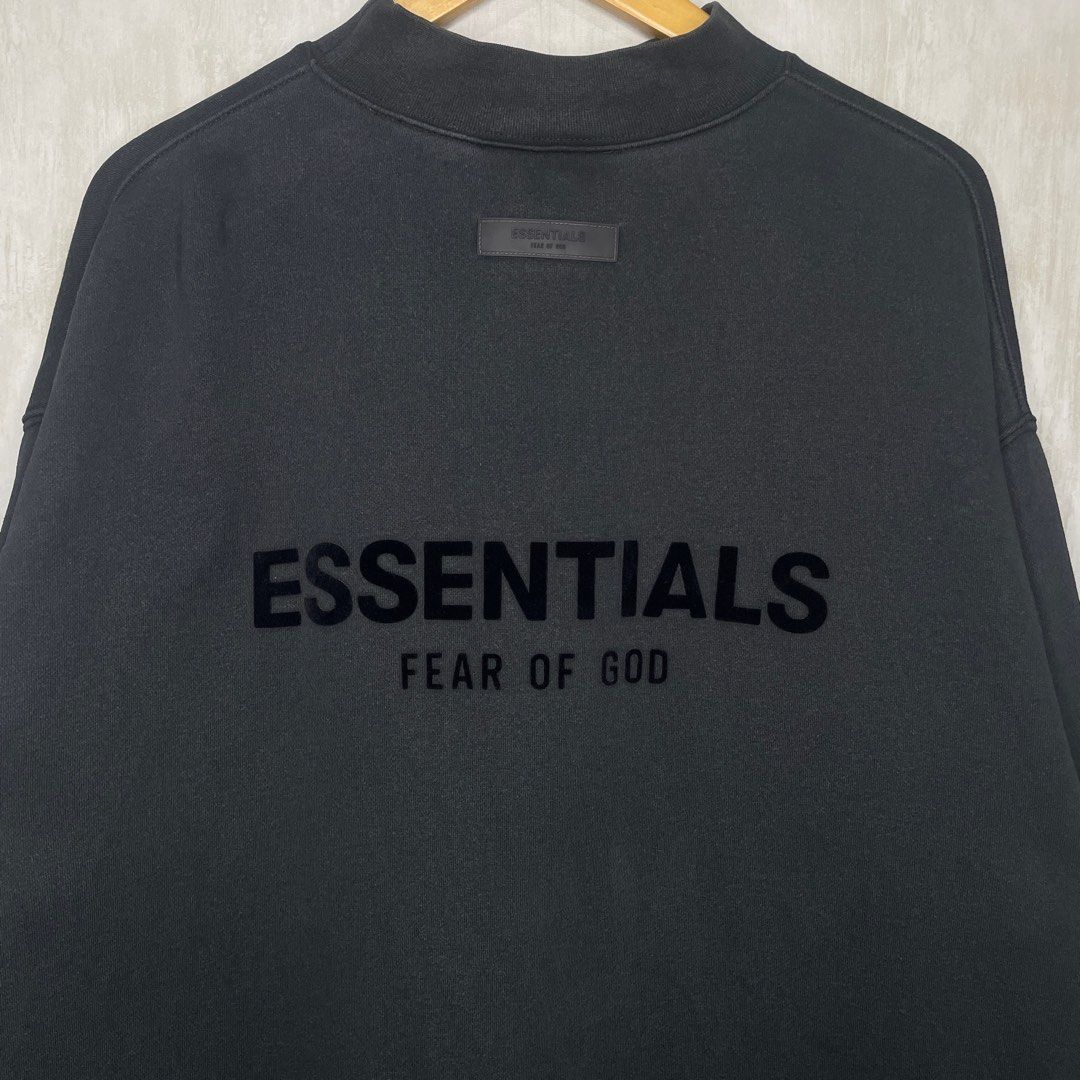 Essentials Fear of God Sweatshirt (Category: Coats, Jackets and Outerwear) located in Manila. Submitted by saintjohnn (Listing ID 1434571817, Image 3). Description: Essentials Fear of God Sweatshirt Size: Large Length: 30" inches Width: 26" inches Shoulder: 24" inches Sleeve: 22" inches Condition: 10/10 No Issue ₱1,500.