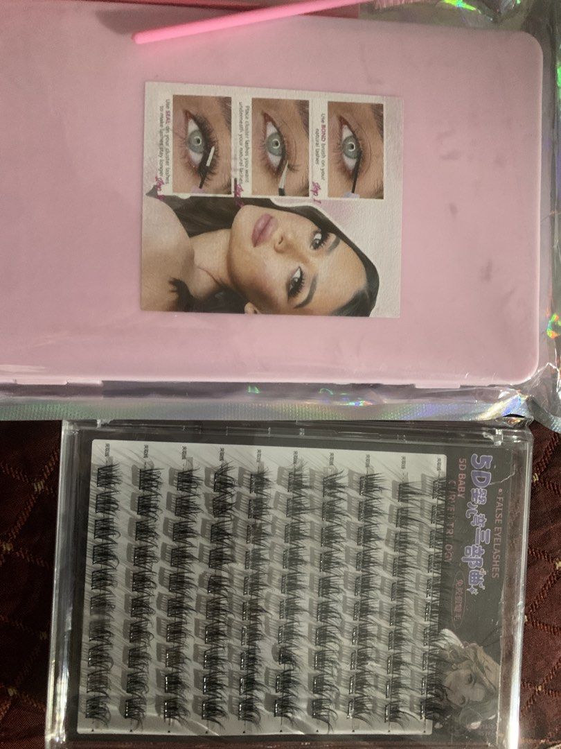 Eyelashe Set (Category: Makeup) located in Pasay City. Submitted by yang_mg21 (Listing ID 1434542694, Image 1). Description: Eyelash book and glue free.