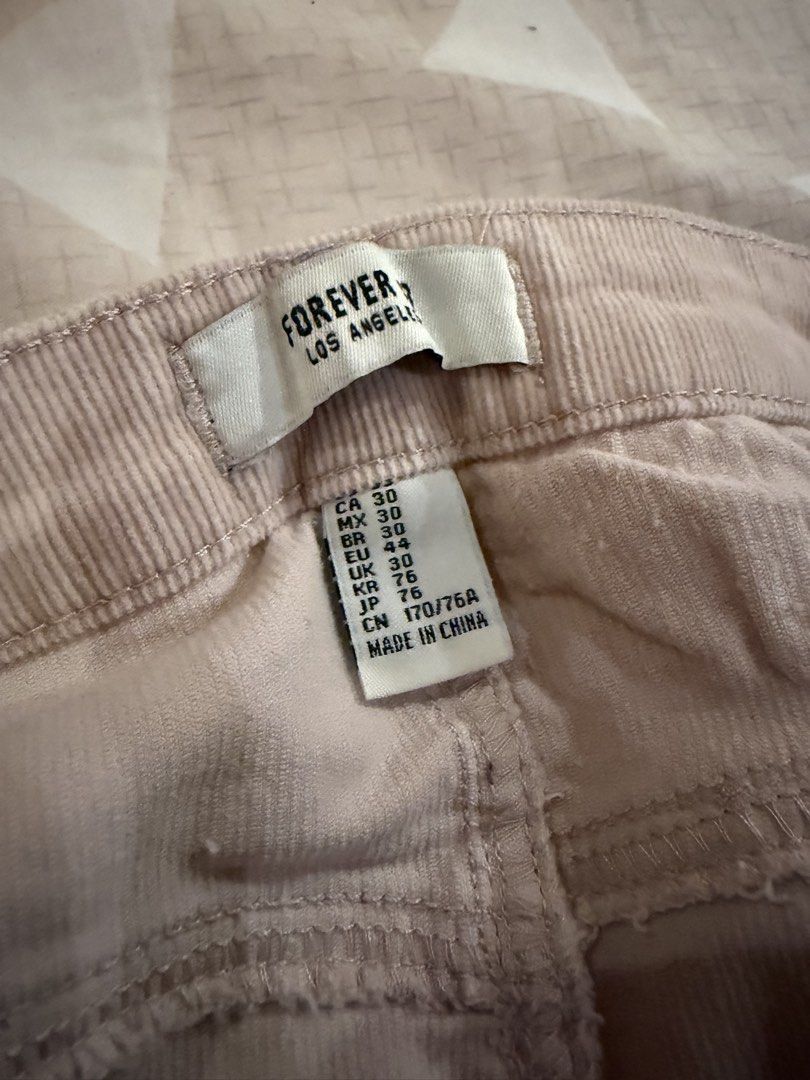 F21 Skirt (Category: Skirts) located in Las Pinas. Submitted by yncxz (Listing ID 1434511200, Image 3). Description: .