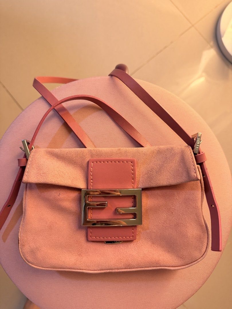 Fendi Baguette Pink Y2k (Category: Luxury Bags & Wallets) located in Taguig. Submitted by luxeria_ (Listing ID 1434551583, Image 2). Description: Fendi Baguette Pink Color 🎀 Rare Color Cute Negotiable .