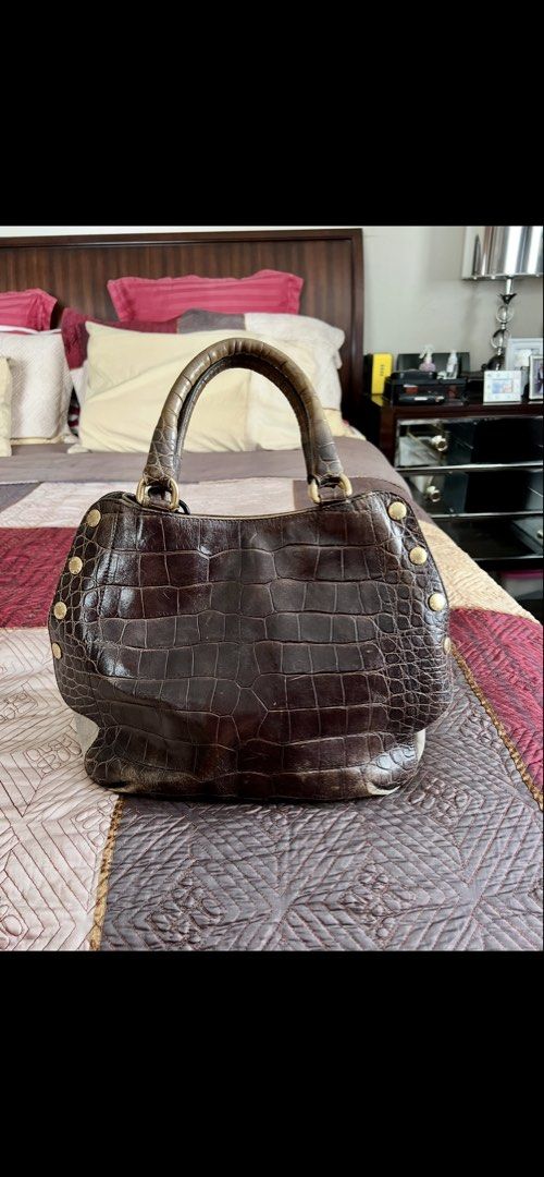 Furla croc embossed (Category: Luxury Bags & Wallets) located in Cabanatuan. Submitted by prelovedtrinkets2023 (Listing ID 1434509805, Image 1). Description: OG vintagr cric embossed mini tote expandable.