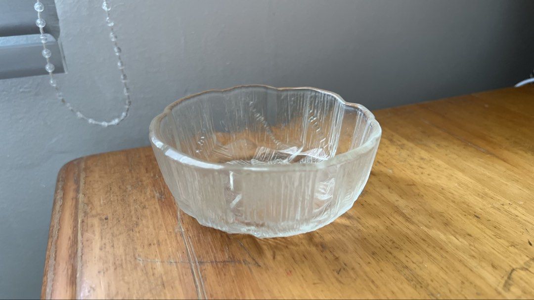 Glass Chawan (Matcha Bowl) (Category: Coffee & Tea Tableware) located in Davao. Submitted by nomcha (Listing ID 1434473133, Image 2). Description: h: 2in d: 12cm ~ petals/flower shaped bowl so prettyyyy details 🥹 hard to let go but im decluttering huhu. please see photos for reference! ^^.