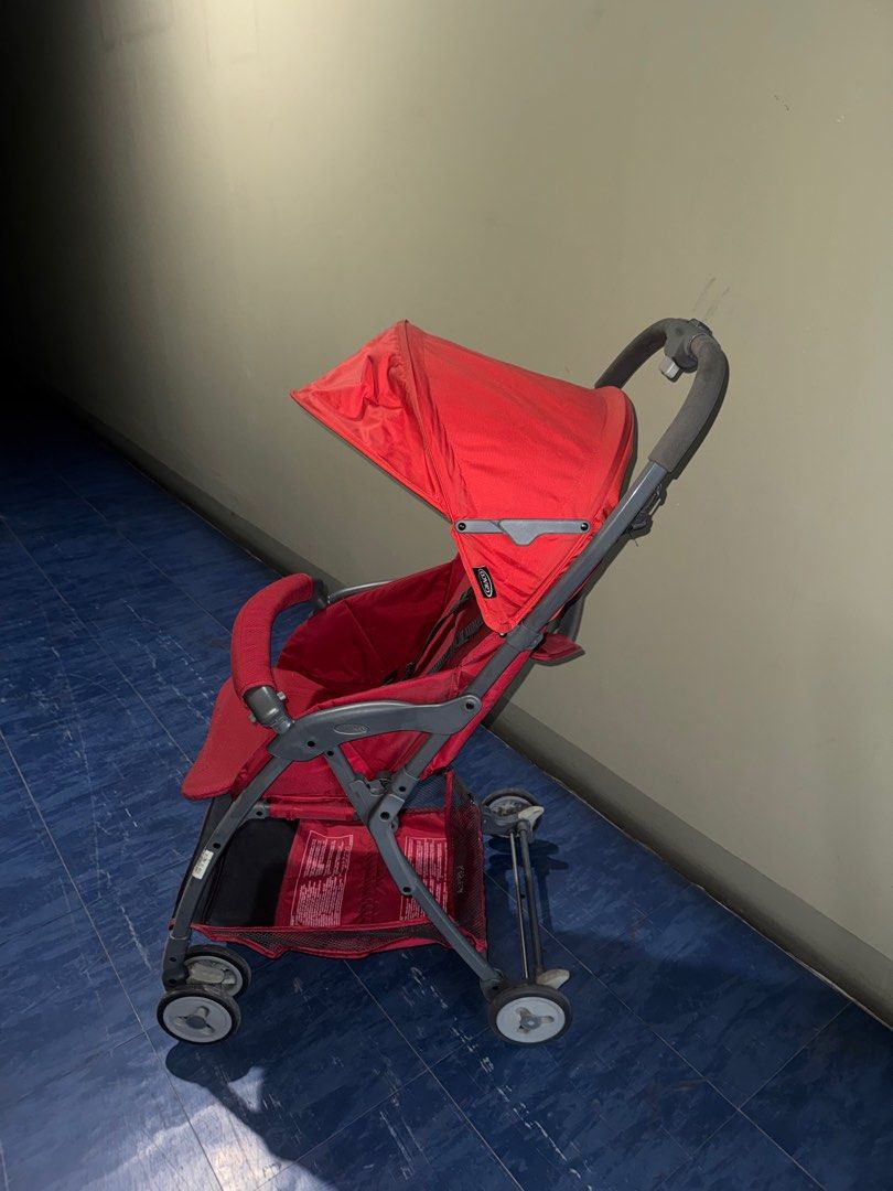 Graco Red stroller (Lightweight) (Category: Strollers) located in Quezon City. Submitted by coolmomma (Listing ID 1434497066, Image 2). Description: Graco red stroller No issues Good for 0-5 years old Lightweight Easy to fold Can recline comes with strap to carry easily when folded PM if interested for Red car seat (up to 7 years old) to get a good offer for stroller + car seat .