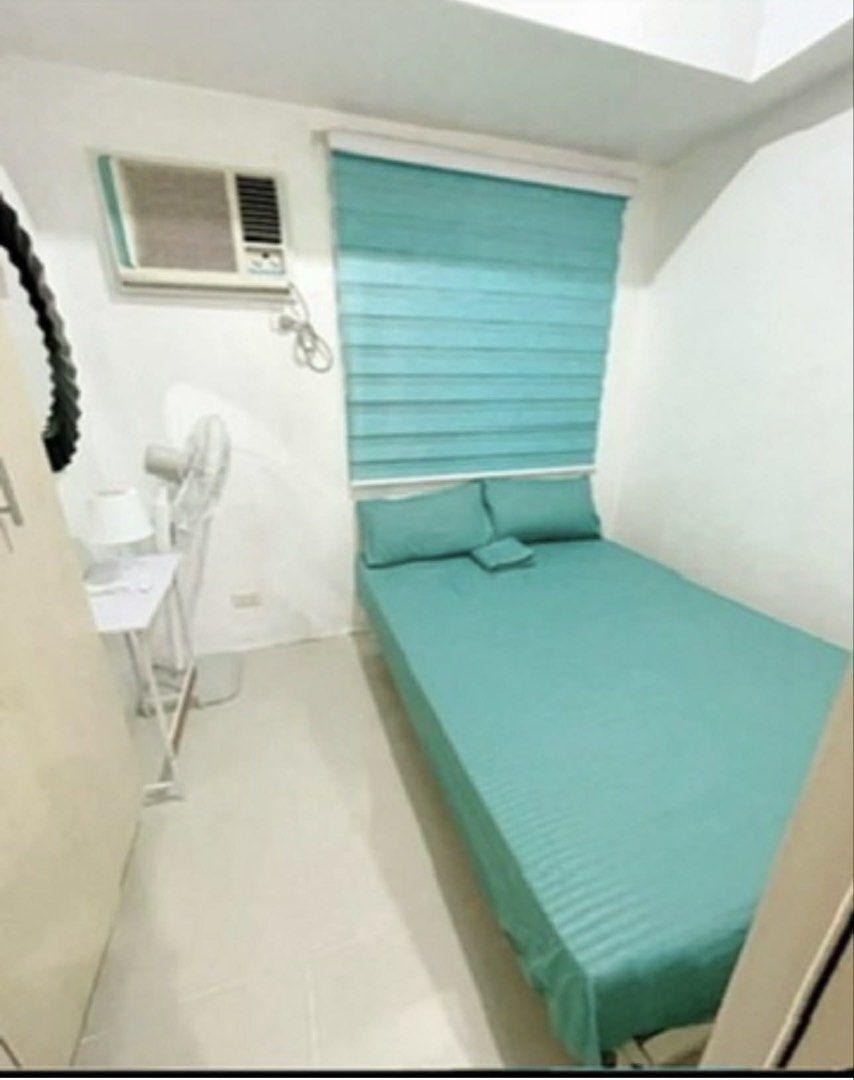 Grass Condominium For Sale (Category: Apartments & Condos) located in Quezon City. Submitted by polygon22 (Listing ID 1434504311, Image 2). Description: 1-Bedroom Unit for Sale at Grass Residences, Quezon City: 📍 Location: SMDC Grass Residences (beside SM North EDSA) 🏢 Tower: Tower 3 🏙 Floor: 35th floor 📐 Floor Area: 24.77 sqm 🛏 Unit Type: 1 Bedroom 🚿 Bathroom: 1 🌅 View: Swimming pool view (relaxing and premium facing) ✨ Unit Features: • F