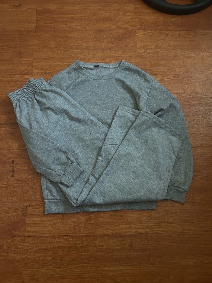 Gray Sweatshirt and Sweatpants Set (Category: Sets & Coordinates) located in Santa Rosa. Submitted by mandeclutterzzz (Listing ID 1434481408, Image 3). Description: Baggy Sweats Terry Cotton Set!! Dimensions 📏 Sweatshirt : 🦴 Width: 20 Inches Length: 24 Inches Sweatpants :🦴 Waist: Free size Length: 37 Inches Leg opening: 9 Inches Thigh: 12 Inches Malaterry cotton sya so presko parin kahit may pagkakapal sya, Get nyo na!! .