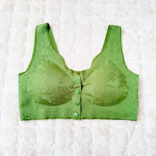 (Category: ) located in . Submitted by rosywardrobe (Listing ID 1434441806, Image 1). Description: .