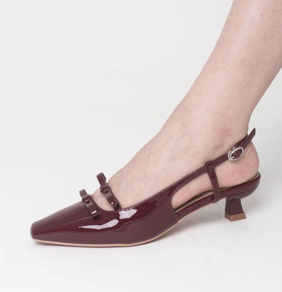 Hue Poppy in Creme (Category: Heels) located in Pasig City. Submitted by decluttermycloset.24 (Listing ID 1434555655, Image 1). Description: - Hue Poppy in Creme - Material: Premium patent leather - Heel height: 1.5 inches - Insole: Ergonomic soft cushion - No longer available on website - Minor flaw (see last pic) but can be fixed with superglue - Super comfy! Slightly negotiable.