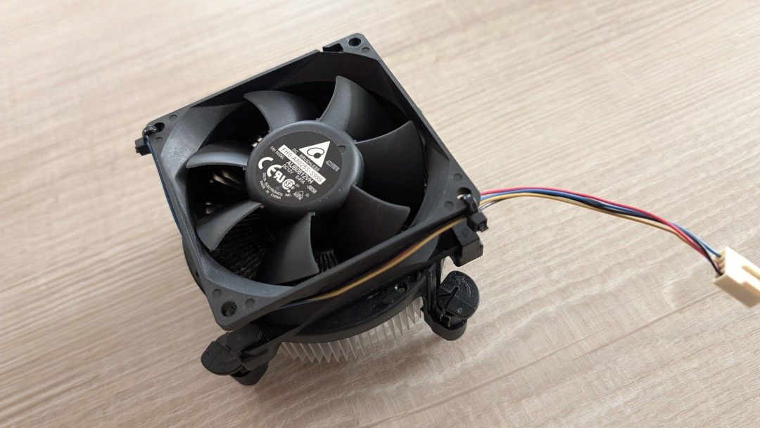 Intel CPU Fan439446307540183040