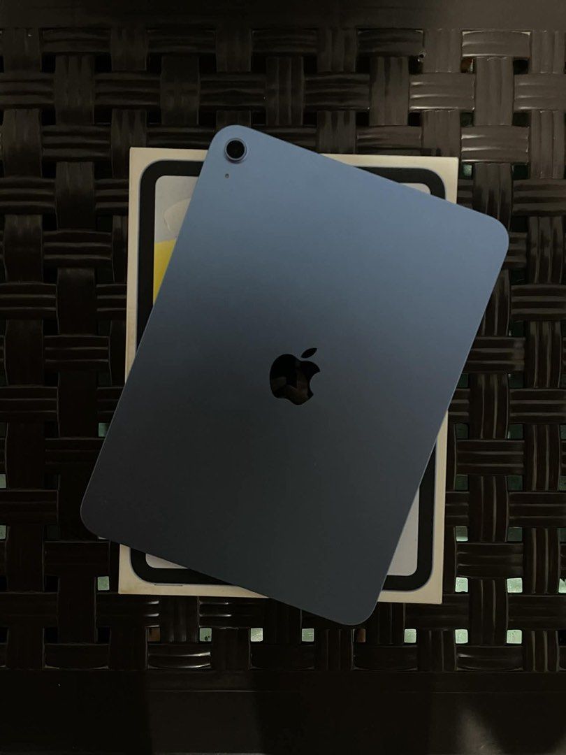 IPAD A16 128 GB BLUE (Category: iPad) located in Caloocan City. Submitted by silentstorm.f25832 (Listing ID 1434455816, Image 2). Description: FOR SALE‼️ iPad 11th A16 128gb Wi-Fi (blue) 95% Battery health (186 cycle count) warranty until june 2026 Unli check upon viewing Complete Inclusions: ₱17,000 SLIGHT NEGOTIABLE Shipping via LBC 📍South Caloocan , Paranaque (SM SUCAT), Makati.