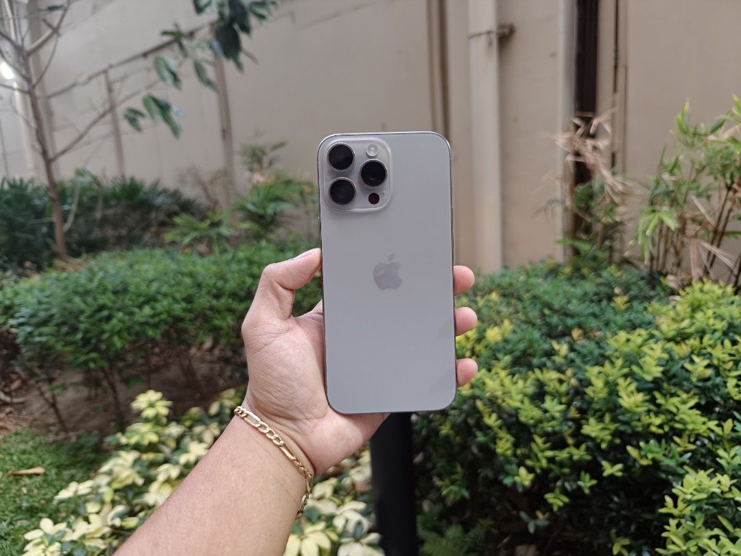 iPhone 16 Pro Max 512gb (Category: iPhone 16 Series) located in Manila. Submitted by yajjjjjjk (Listing ID 1434564663, Image 1). Description: Iphone 16 Pro max 512gb esim openline replaced lcd Details: Unit is in excellent condition Around 98 percent smooth 512gb 93 battery health Replaced lcd with class a bawal sa maselan Working truetone Working face id Us variant esim only (no physical sim) Openline any esim Selling it for only 40k fixed! pres