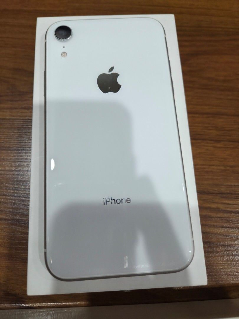 Iphone Xr 128GB (Category: iPhone X Series) located in Quezon City. Submitted by ams_cz4a (Listing ID 1434477714, Image 3). Description: Iphone XR 128GB white openline 1st owner never been repaired Complete with original box manual sticker sim ejector pin charger No earpods and cable Receipt is under my name Same imei phone and box Free original supcase case and tempered glass.