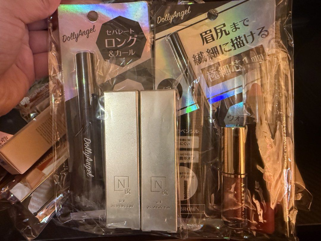 Japan Make ups (Category: Makeup) located in Quezon City. Submitted by lineprelove23 (Listing ID 1434449597, Image 2). Description: Japan Make up Products includes: Foundation Serum, Eyeliner, Mascara Lipstick and Lip liner.