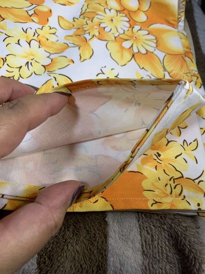 Japan table napkin/cloth (Category: Towels, Napkins & Holders) located in Cabanatuan. Submitted by mjluxxejapan (Listing ID 1434396176, Image 2). Description: Fixed price .approx 20”x20” meas bnew makapal ganda ng quality cotton. 5pcs set for 300 .