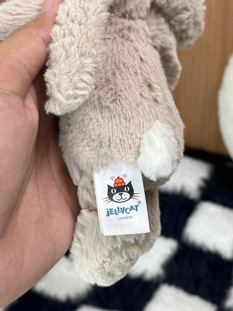 Jelly Cat Amuseables : Bashful Beige/ Gray /Silver Baby Bunny Tiny (Category: Designer & Blind Box Toys) located in Quezon City. Submitted by genie.fluff (Listing ID 1434594424, Image 3). Description: TINY SIZED: 5-7IN With tags and Serial CODE : JELLY8497 ✬✬CERTIFIED GENUINE AND AUTHENTIC BY JELLYCAT COLLECTORS✬✬ I can't determine which color scheme it is XD .