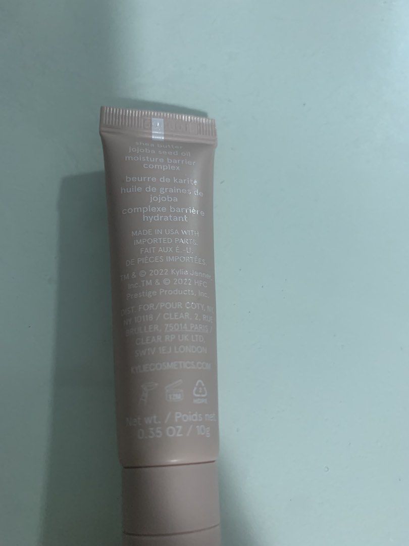 KYLIE JENNER LIP BUTTER (Category: Face Care) located in Quezon City. Submitted by prelovedsaleitems (Listing ID 1434555514, Image 2). Description: .
