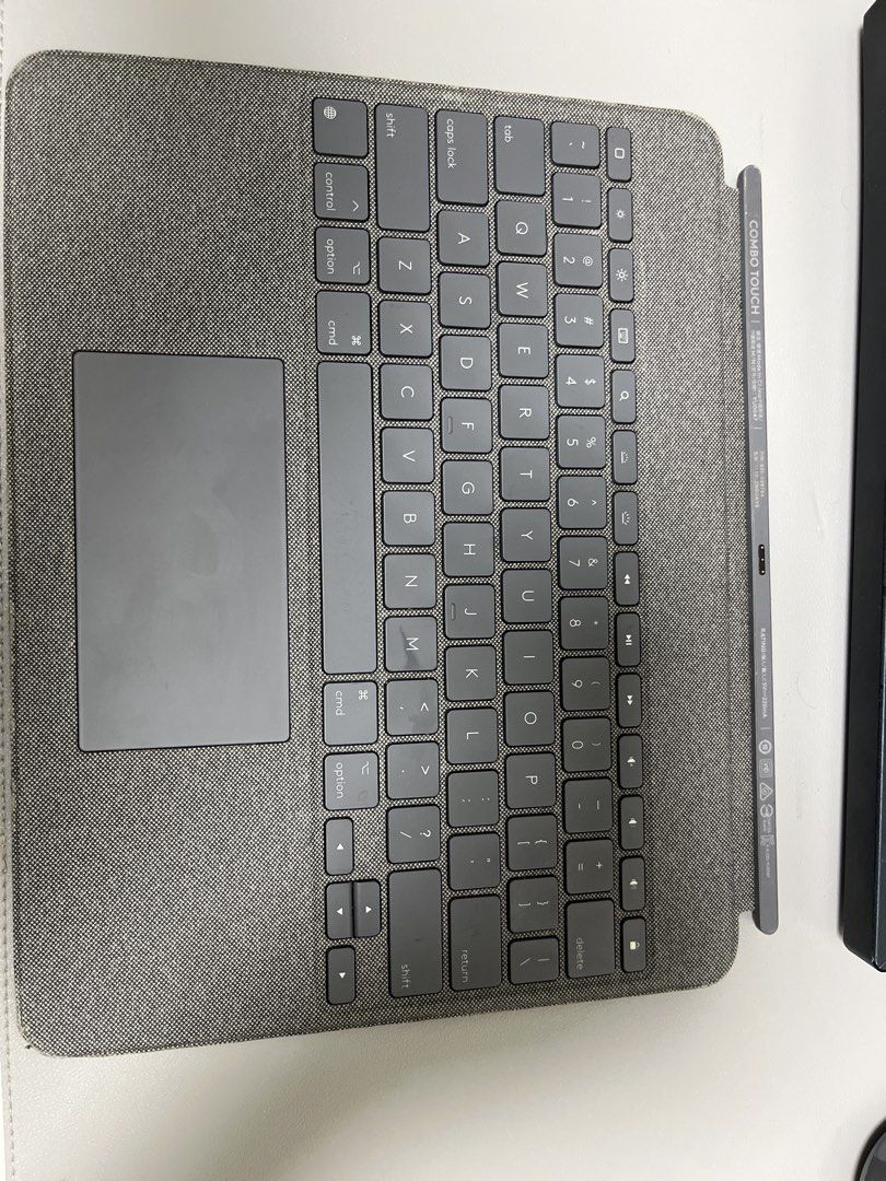 Logitech Combo Touch Keyboard Case465976947387944960