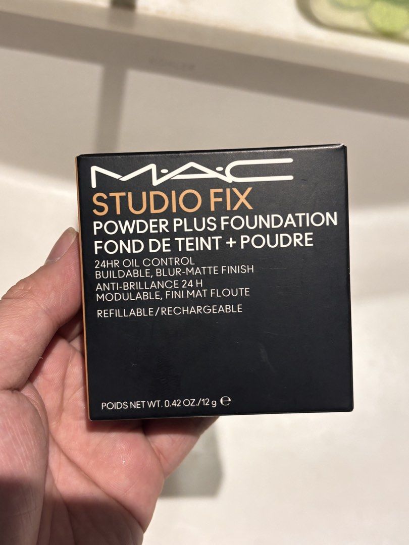 MAC Studio Fix Powder Plus Foundation Fond De Teint (NW18) (Category: Makeup) located in Manila. Submitted by ponyo111 (Listing ID 1434541692, Image 1). Description: - Bought in Paris, France last december 2025 - Brand new never used or opened Rfs: extra .
