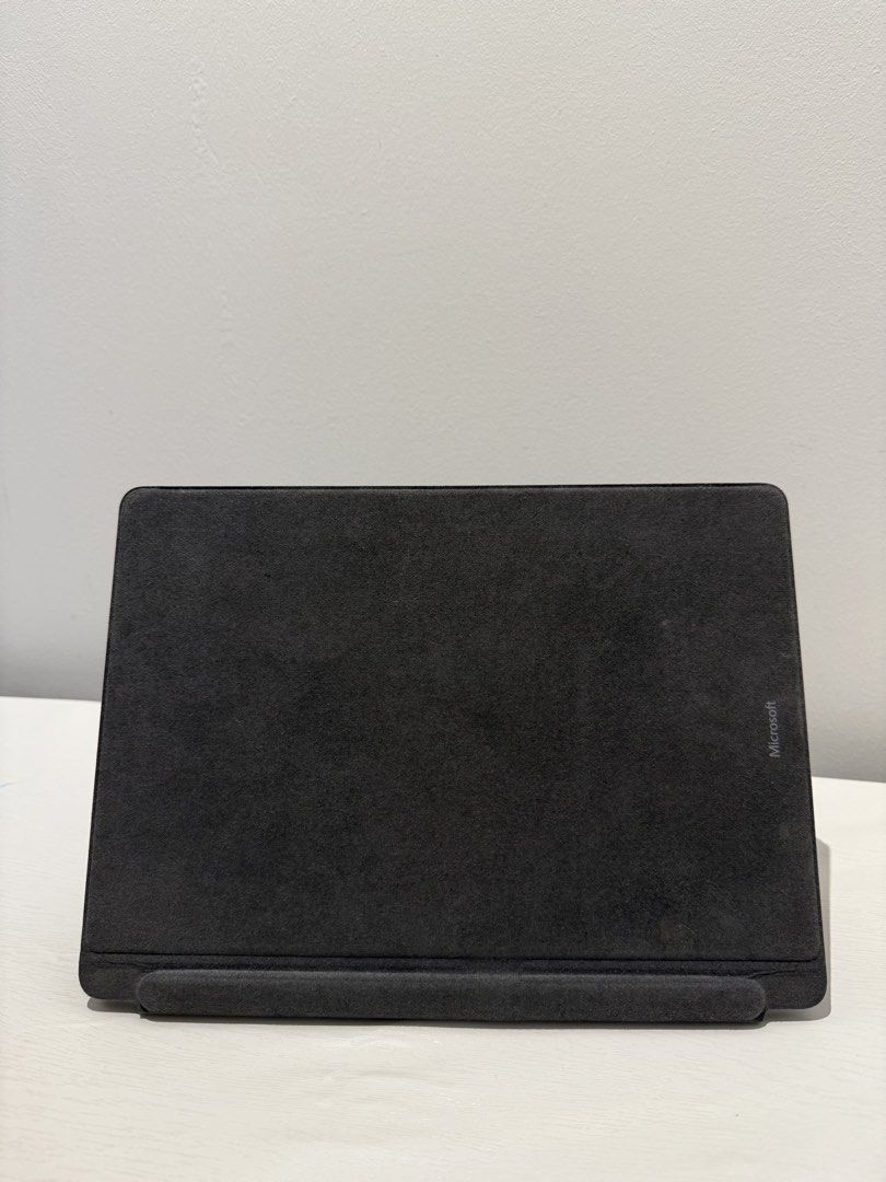 Microsoft Surface Pro 9 i7 256GB450816876616110082