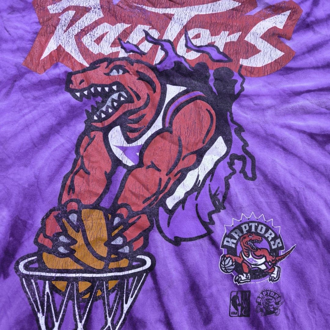 Mitchell and Ness Toronta Raptors Tiedye (Category: Tshirts & Polo Shirts ) located in Guimba. Submitted by naztystuff (Listing ID 1434439056, Image 2). Description: size Large good condition crackprint.