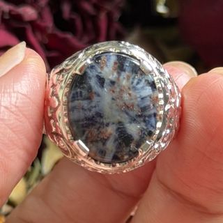 (Category: ) located in . Submitted by thealchemist8888 (Listing ID 1434436784, Image 1). Description: .