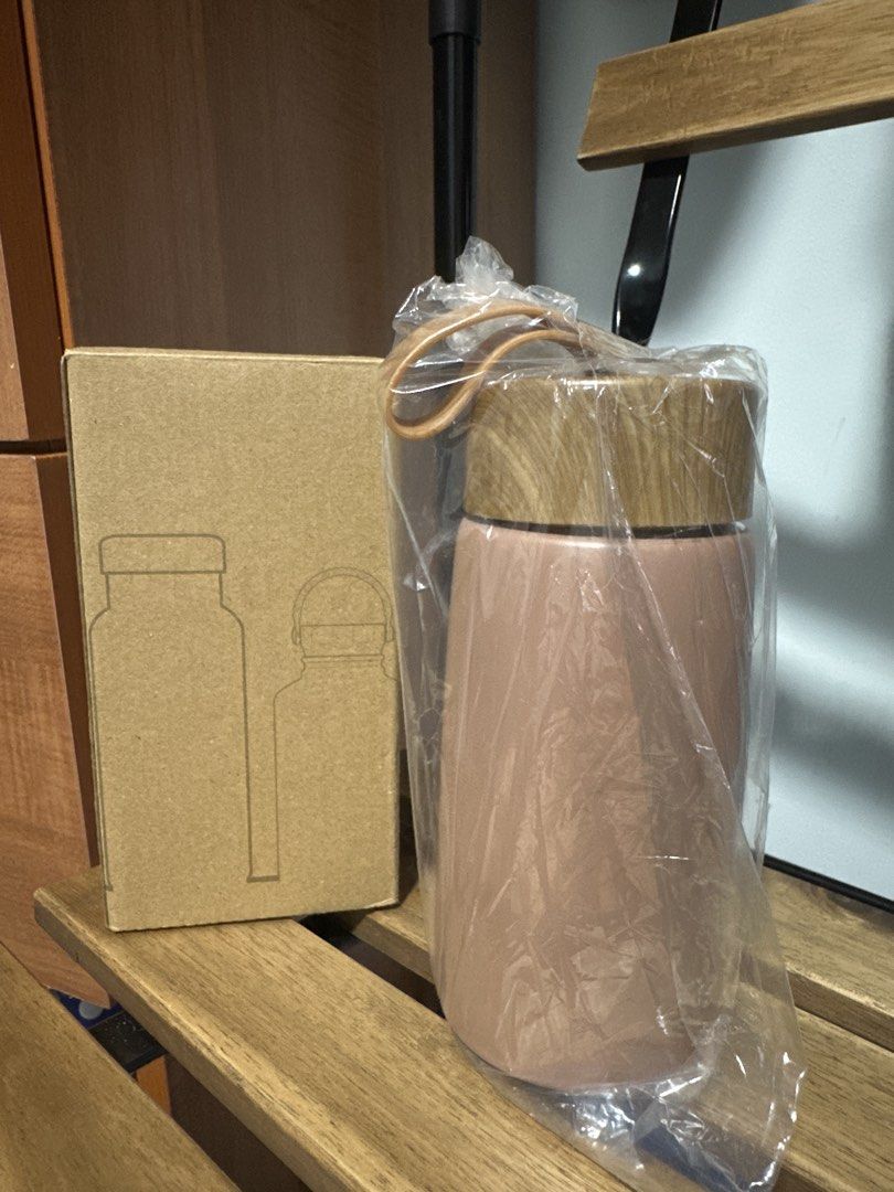 New Tumbler with Wooden Lid