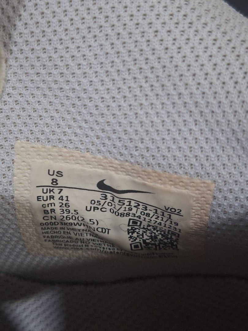 Nike Air Force 1 Mid White (Category: Sneakers) located in Manila. Submitted by willardbcr25352 (Listing ID 1434553261, Image 3). Description: - Nike Air Force 1 Mid - White upper with yellowing sole - Size: US 8M RFS:Decluttering Will take best offer!.