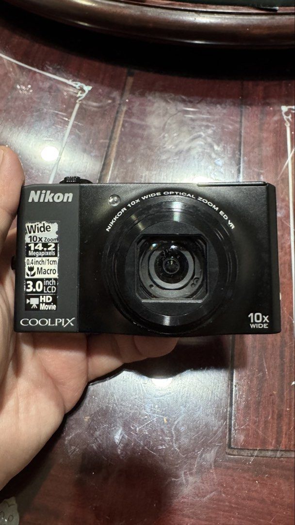 由 ill_mo (刊登 ID 1434450849，圖片 1) 提交，位於 台北市 (Taipei) 的 Nikon COOLPIX S8000 二手數位相機 ccd (類別：相機)，說明：Nikon COOLPIX S8000 機身狀態良好 鏡頭跟螢幕有些許瑕疵 反應在售價 不附電池 不附SD卡 賣999店到店+60。