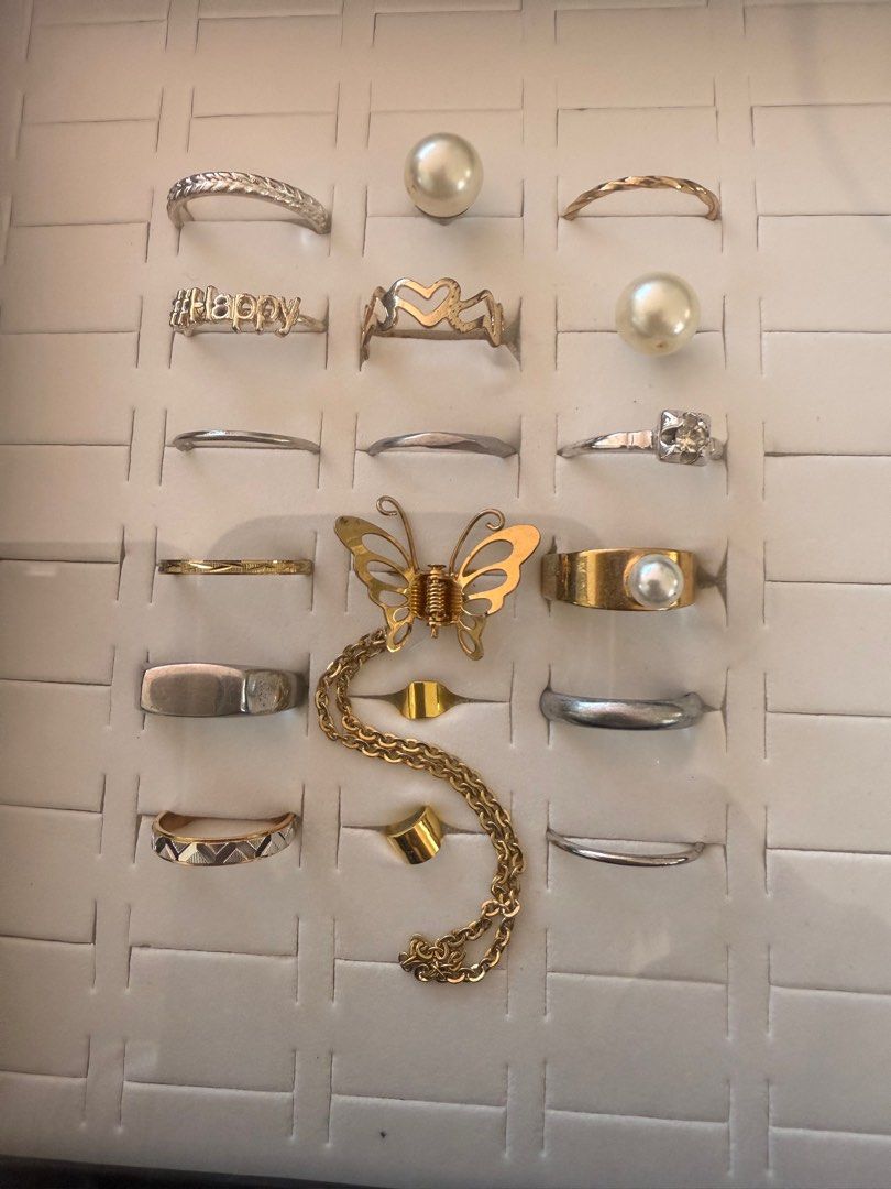 Old Rings (Category: Rings) located in Manila. Submitted by mindplanets (Listing ID 1434436738, Image 2). Description: 350 is for each ring / trinket used, pre-owned, vintage these are old rings , some may have tarnish, smudge, dirt, scratch etc-- .
