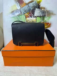 (Category: ) located in . Submitted by glenjonluxuryfinds2 (Listing ID 1434547867, Image 1). Description: .