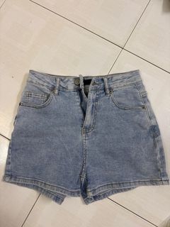 (Category: ) located in . Submitted by bloomretailshop (Listing ID 1434552832, Image 1). Description: .