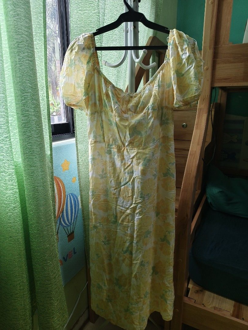 Perfect Stranger Corset / Bustier Dress (Category: Dresses) located in Calamba. Submitted by levifaith143 (Listing ID 1434484222, Image 1). Description: Perfect Stranger corset / bustier floral dress size M-L with boning on waist cloth is so soft and cool.