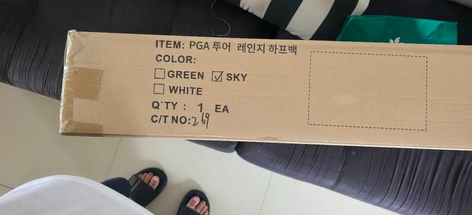 PGA Tour Reserve Range Golf Half Bag (Category: Golf) located in Caloocan City. Submitted by charlie232a66 (Listing ID 1434453206, Image 1). Description: Brand new golf bag SRP: P5,000 Opened for picture purposes only .