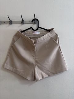 (Category: ) located in . Submitted by prel0vedclothes (Listing ID 1434485981, Image 1). Description: .