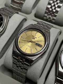 (Category: ) located in . Submitted by classictimepieces (Listing ID 1434419136, Image 1). Description: .