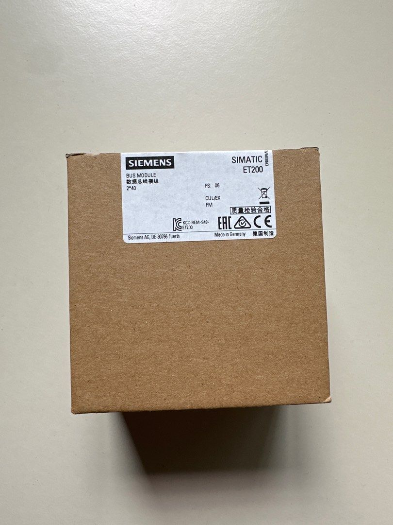 Siemens SIMATIC ET200 PLC Module493220645643243520