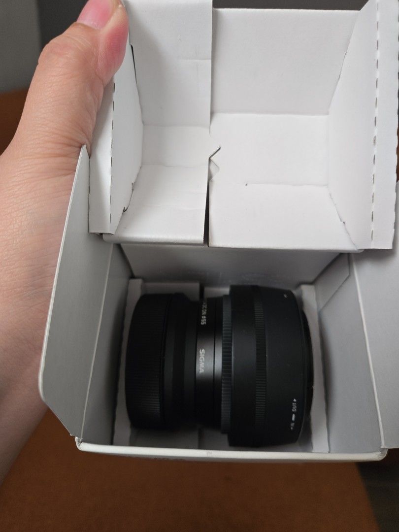 Sigma 56mm F.14 - CANON RF (Category: Lens & Kits) located in Las Pinas. Submitted by kthlndrm (Listing ID 1434392154, Image 3). Description: with box sigma 56mm 1.4 for canon rf well kept in dry cabinet.