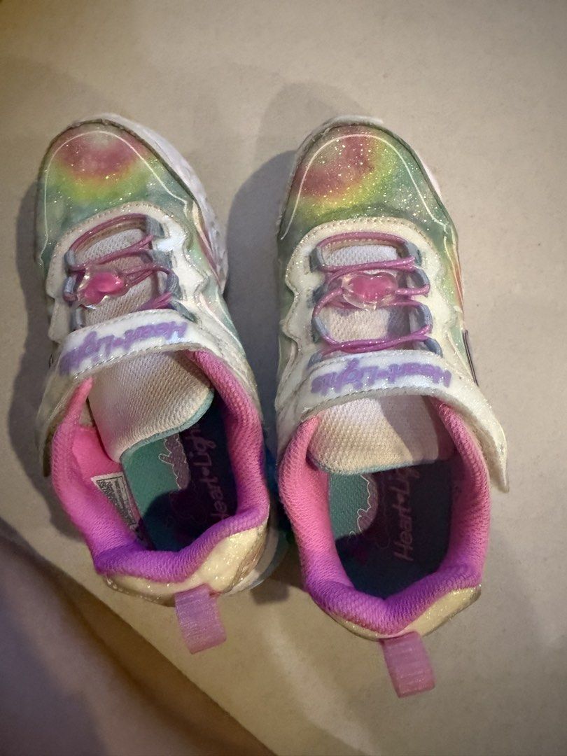 Skechers light up shoes US 1 (Category: Babies & Kids Fashion) located in Quezon City. Submitted by miomargoods (Listing ID 1434509601, Image 1). Description: Skechers.